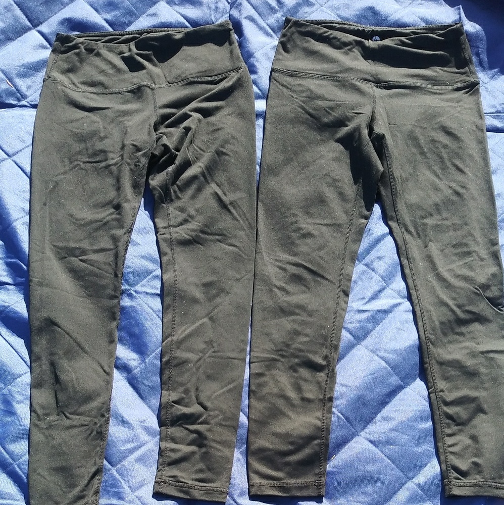 Bundle of 90 degree leggings by reflex